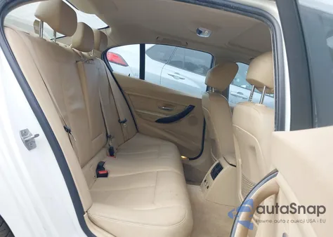 2015 BMW 328I xDrive z USA, uszkodzony, nr VIN WBA3B3G57FNR89353